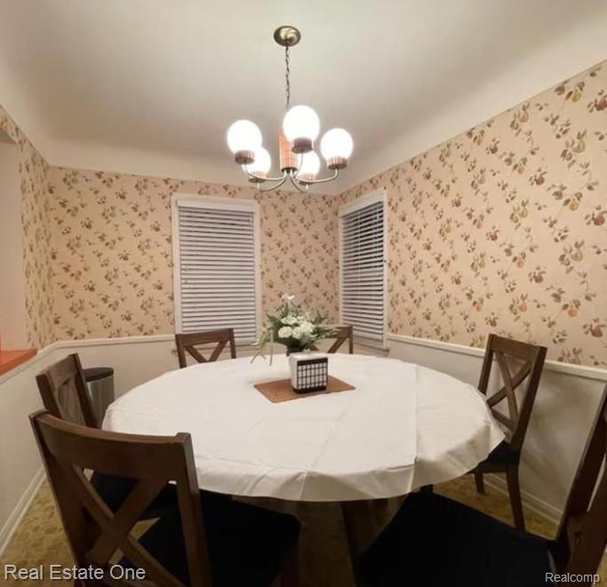 8443 RIVERDALE Street, Dearborn Heights, MI 48127 — Photo 6