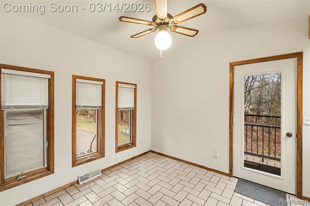 1380 Kent Road, Ortonville, MI 48462 — Photo 14