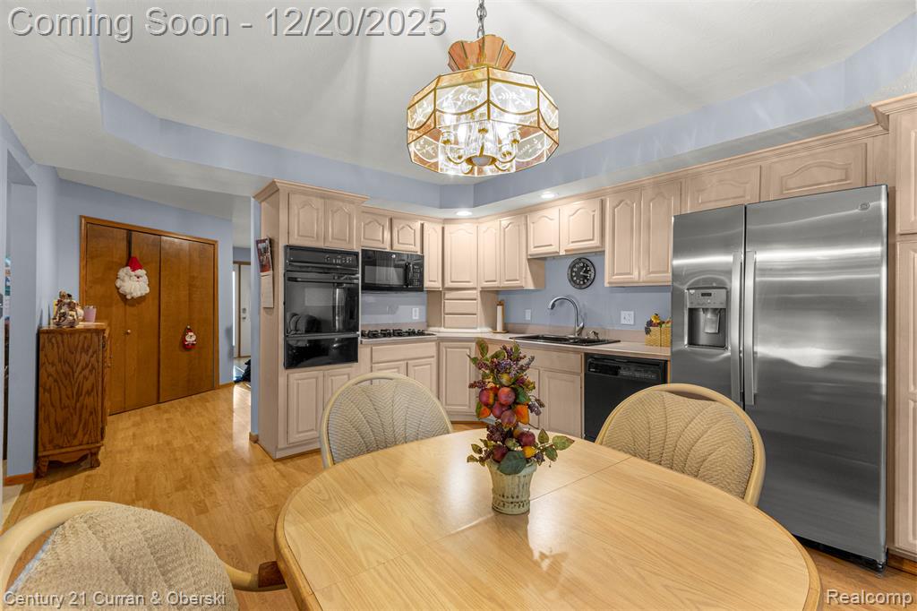 28237 W Huron River Drive, Flat Rock, MI 48134 — Photo 8