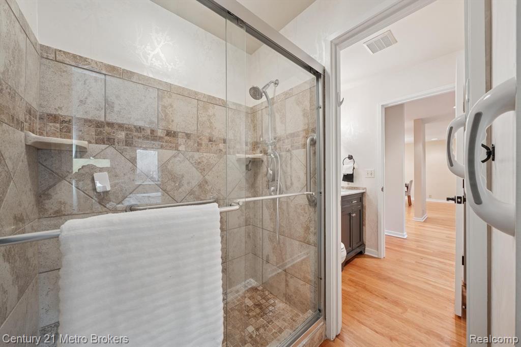 9095 S Saginaw Road, 23, Grand Blanc, MI 48439 — Photo 27
