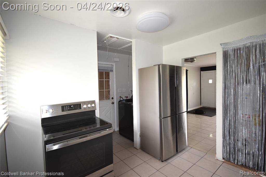10311 Saratoga Street, Oak Park, MI 48237 — Photo 15