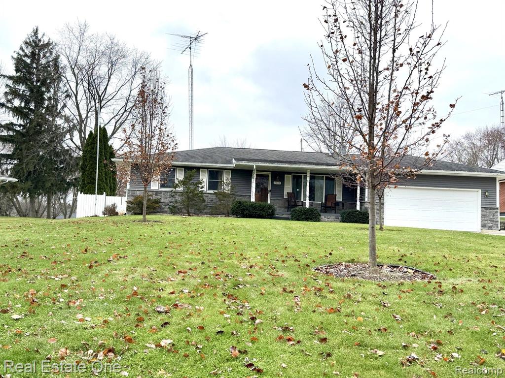 7075 YARMY Drive, Swartz Creek, MI 48473 — front exterior