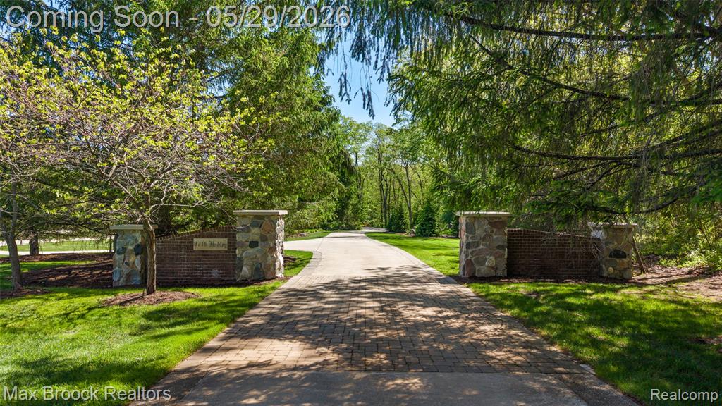 9716 Hadley Road, Clarkston, MI 48348 — Photo 27