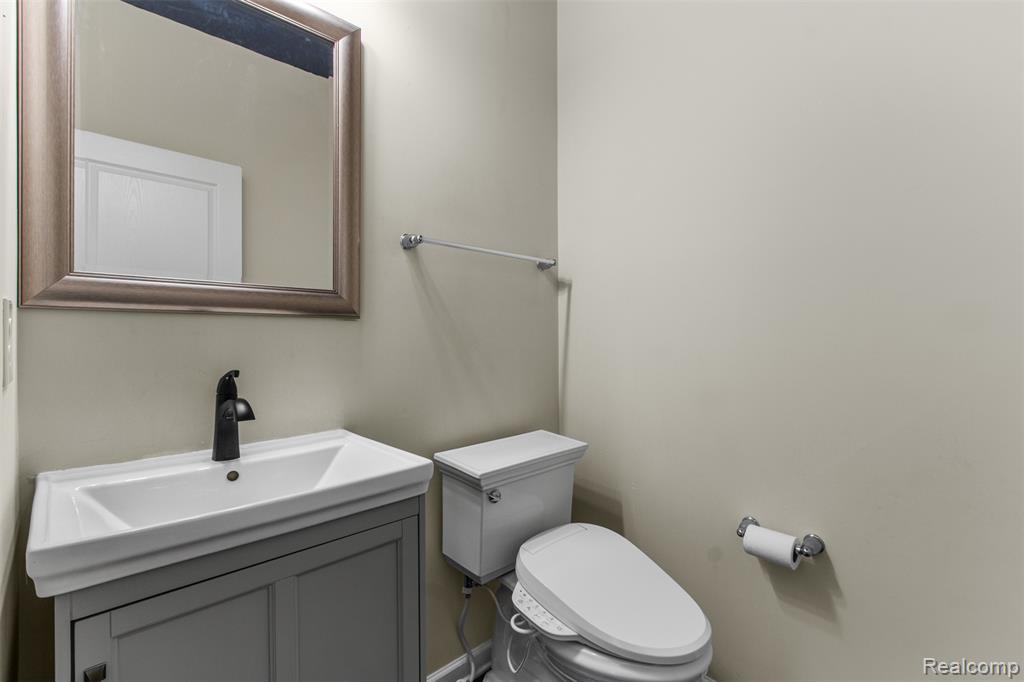 57570 Village Drive, New Hudson, MI 48165 — Photo 20