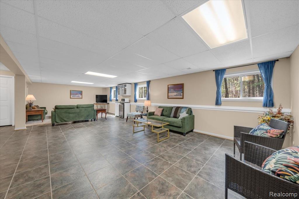 573 NAKOMIS Trail, Orion, MI 48362 — Photo 47