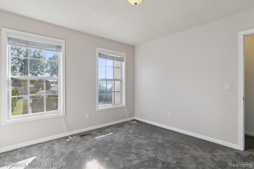 8474 Baudine Road, Pinckney, MI 48169 — Photo 37