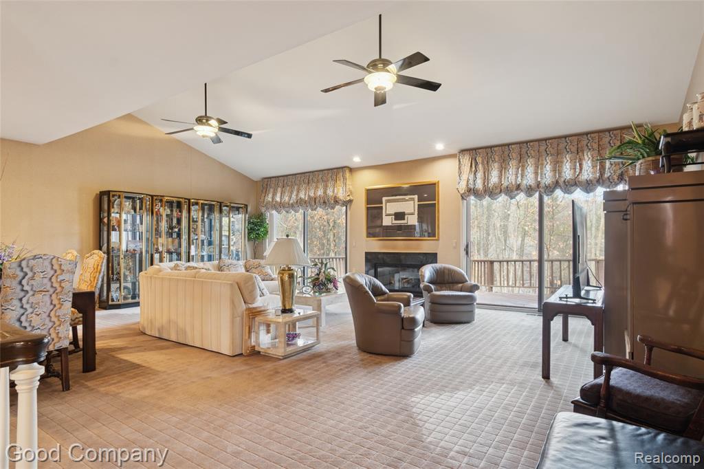 5104 Woodcliff Hill Road W, West Bloomfield, MI 48323 — Photo 12