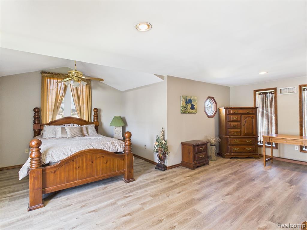 480 PENINSULA Drive, Columbiaville, MI 48421 — Photo 28
