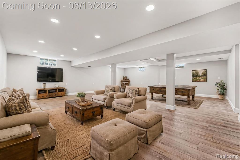 880 Hemingway Road, Lake Orion, MI 48362 — Photo 11
