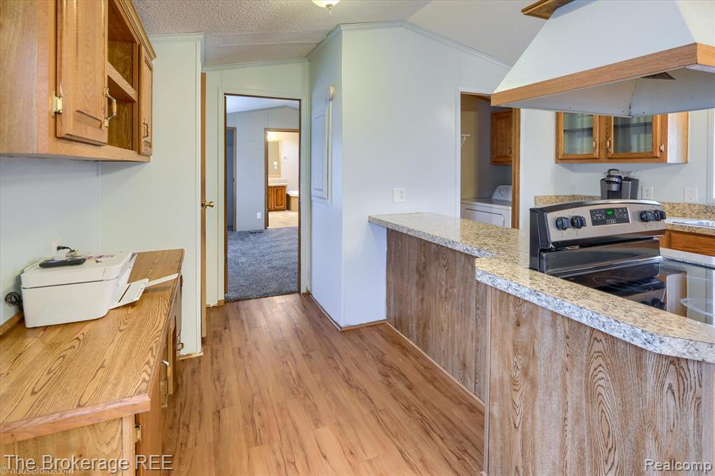 17101 Kropf Avenue, Davisburg, MI 48350 — Photo 16