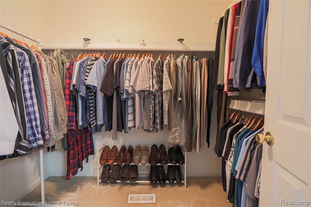 50315 Alden Drive, Macomb, MI 48044 — Photo 42