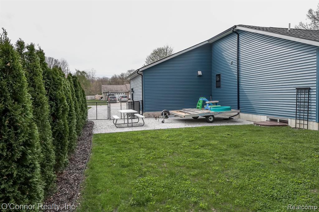 1521 Georgia Avenue, Marysville, MI 48040 — Photo 33