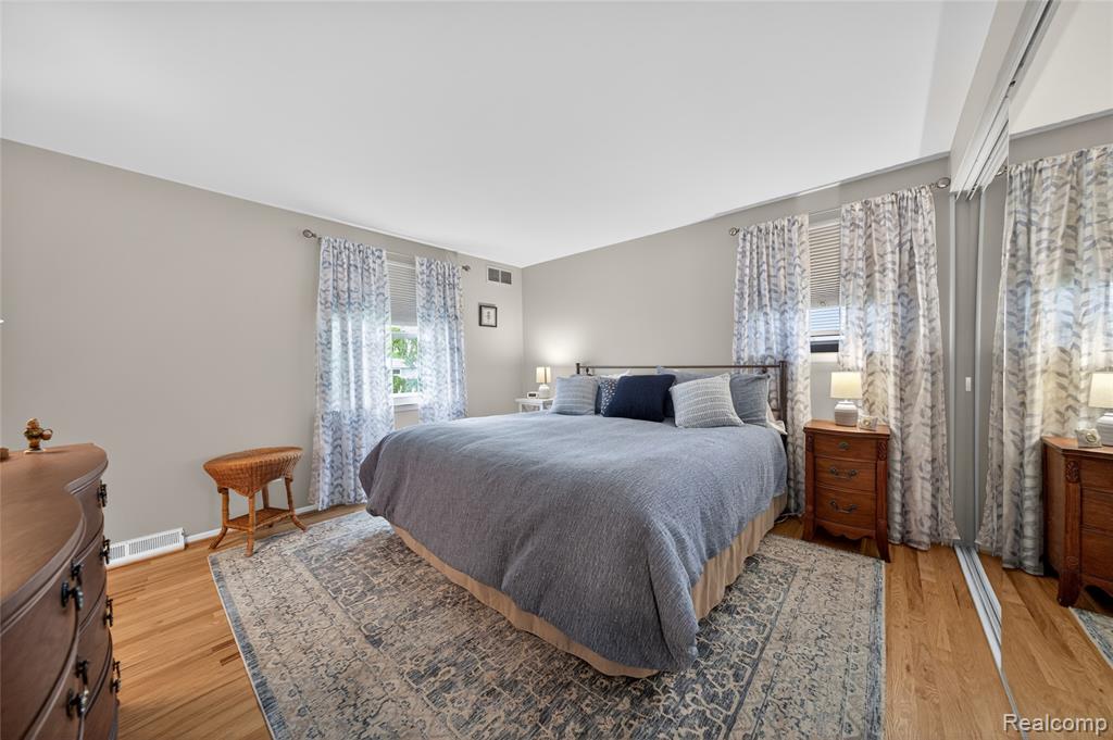3560 Beach Road, Troy, MI 48084 — Photo 21