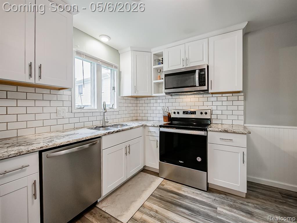 41528 Greenwood Court, Canton, MI 48187 — Photo 10