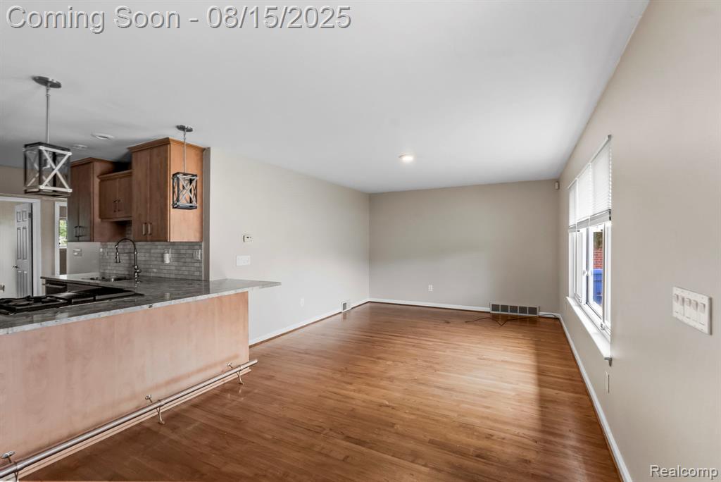 4629 Red Maple Drive, Warren, MI 48092 — Photo 4