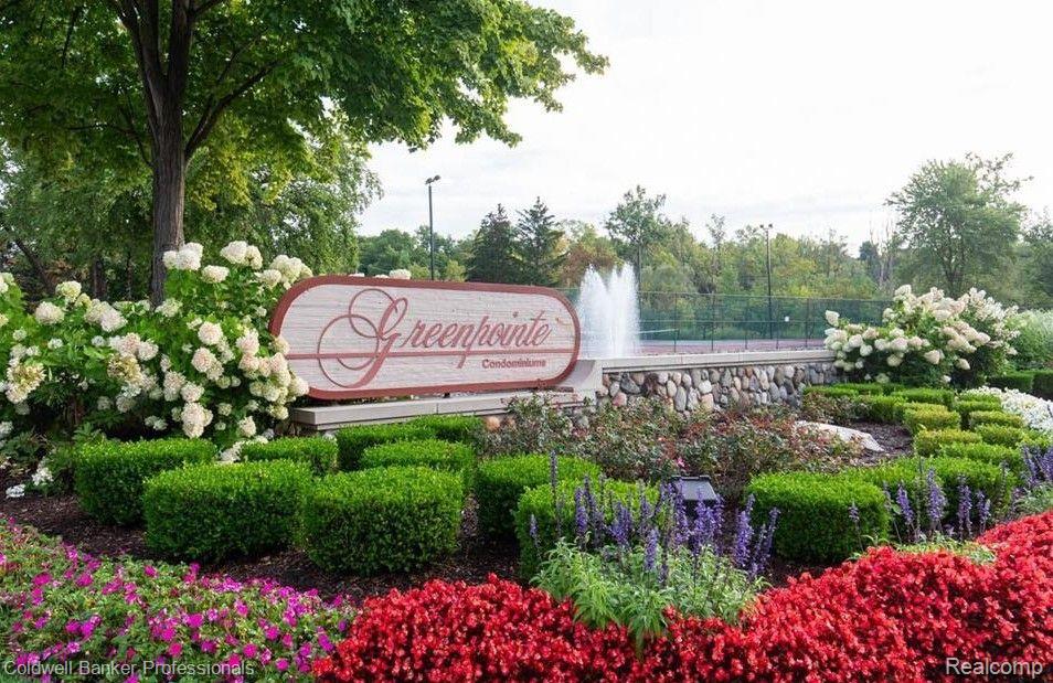 7360 MEADOWRIDGE Drive, West Bloomfield, MI — Photo 25