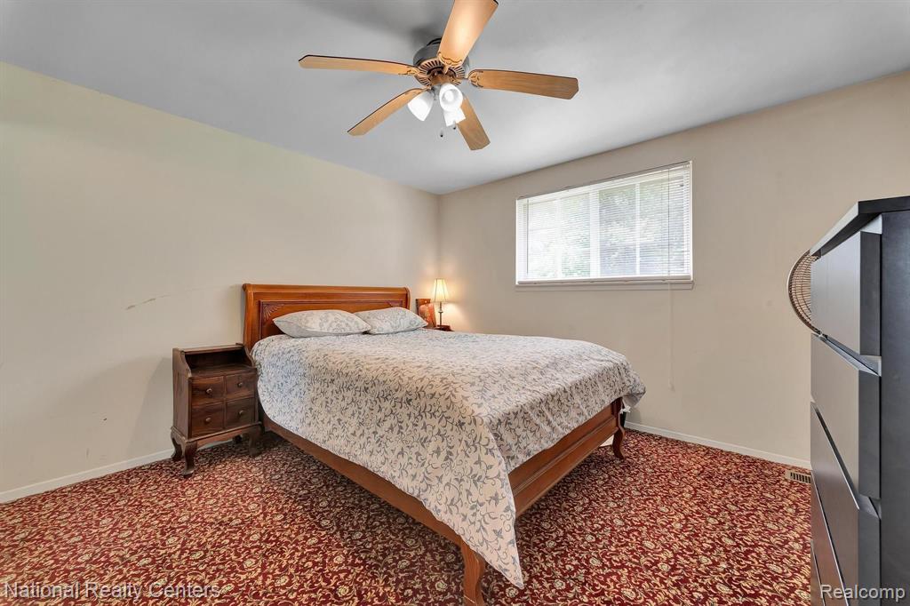 5450 Pocono Street, West Bloomfield, MI 48323 — Photo 41