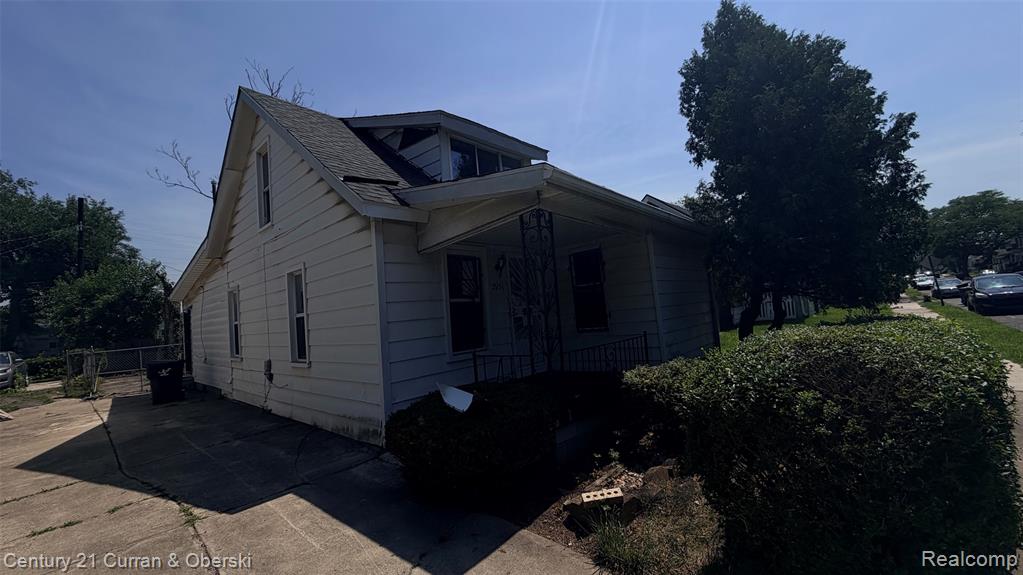 2951 S Edsel Street, Detroit, MI 48217 — Photo 2
