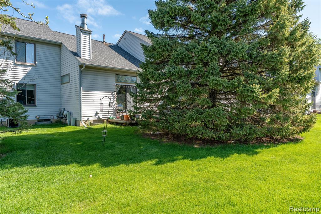 5474 COUNTRY HEARTH Lane, Grand Blanc, MI 48439 — Photo 21