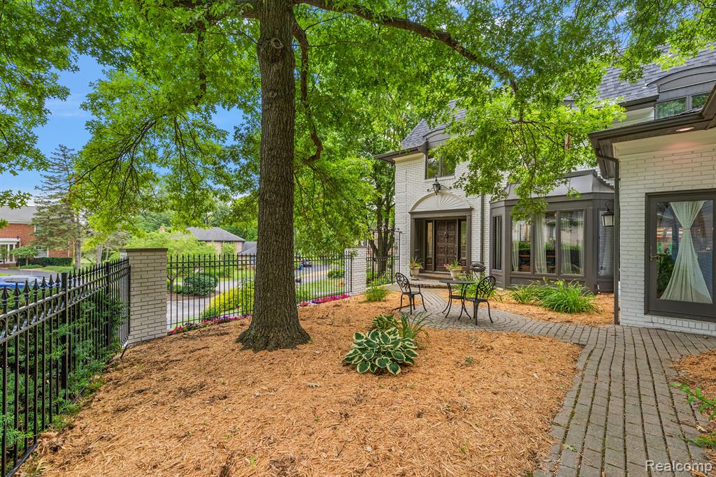 4378 Compton Way, Bloomfield Hills, MI 48302 — Photo 7