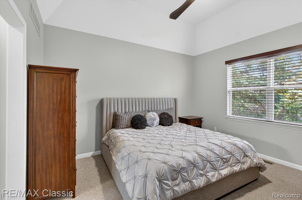 2298 Calibouge, 32, Commerce Twp, MI 48382 — Photo 20