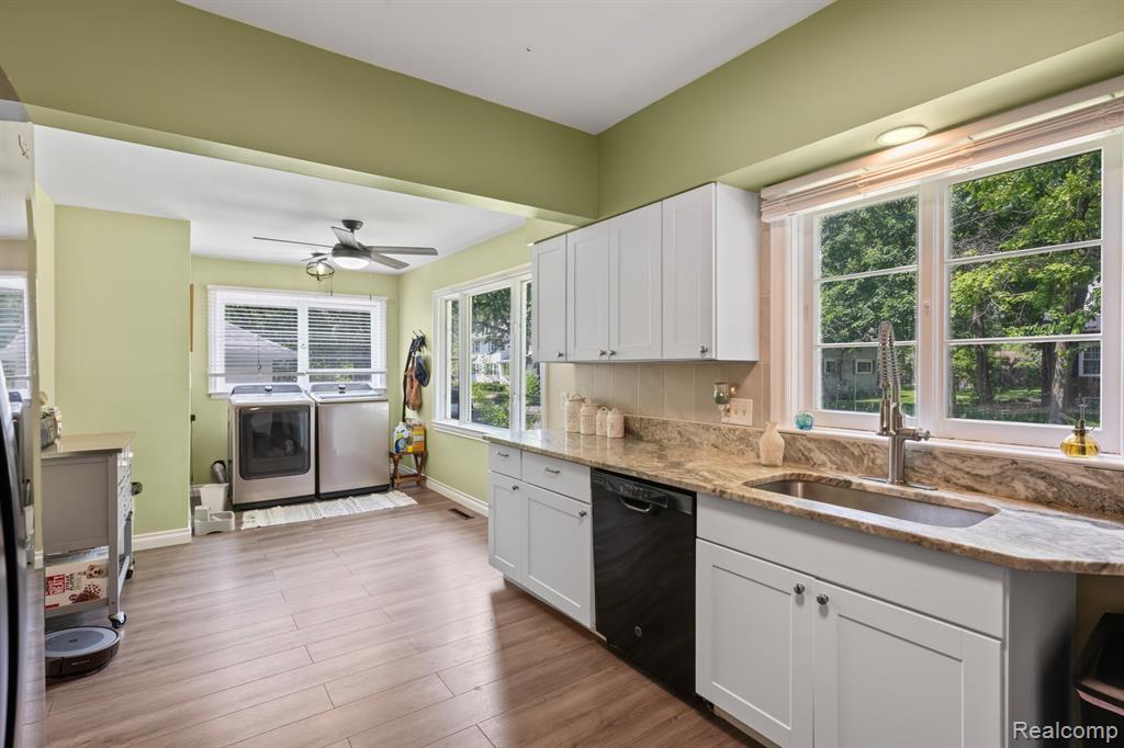 819 N Ball Street, Owosso, MI 48867 — Photo 15