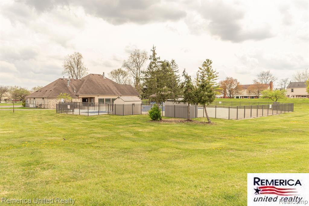 46206 LARCHMONT Drive, Canton, MI 48187 — Photo 51