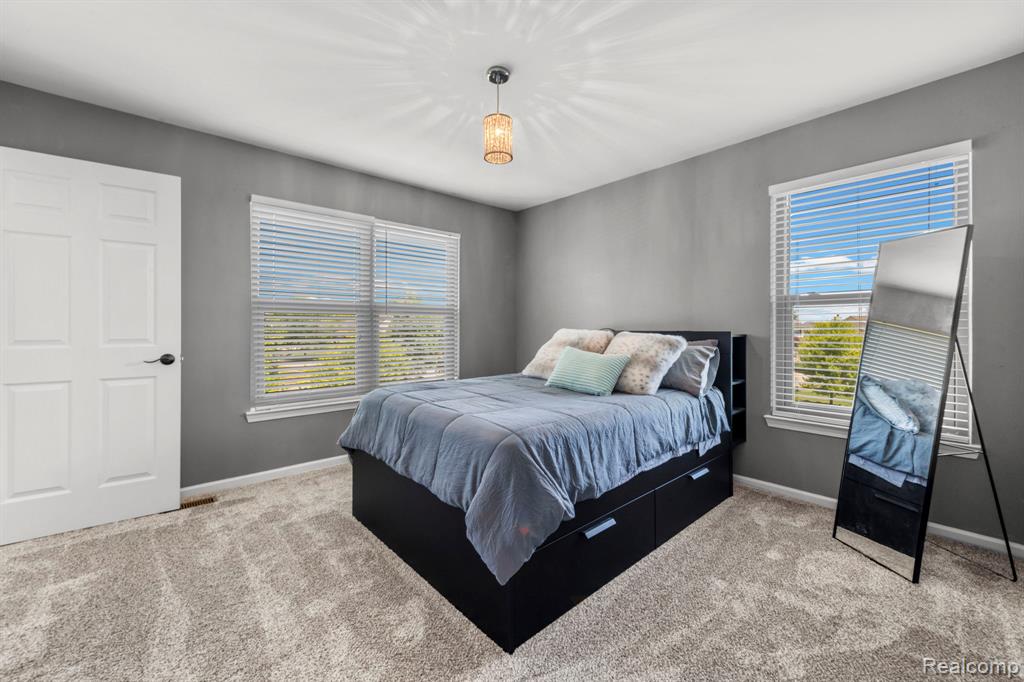 981 Coventry Court, Oxford, MI 48371 — Photo 36