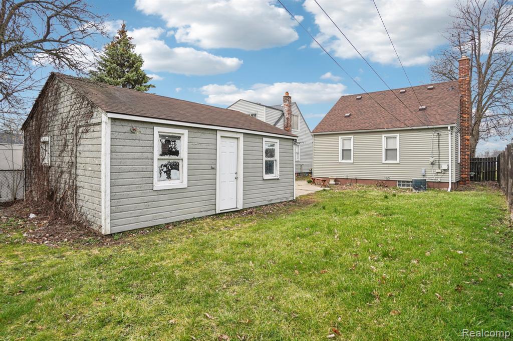 3963 S Hubbard Street, Wayne, MI 48184 — Photo 29