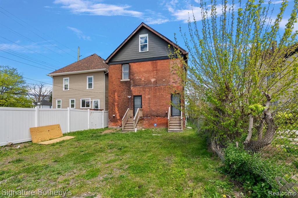 2571 Townsend Street, Detroit, MI 48214 — Photo 31