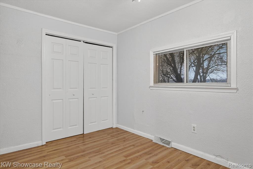 1860 Ladd Road, Wolverine Lake, MI 48390 — Photo 23