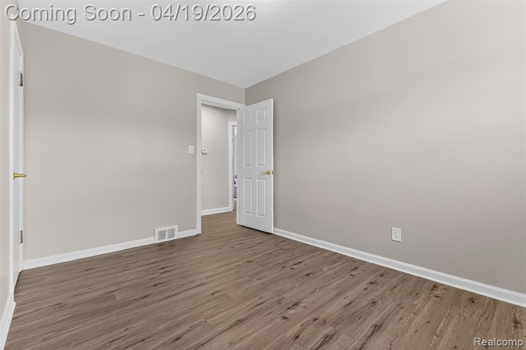 9075 W Parkway Street, Detroit, MI 48239 — Photo 29