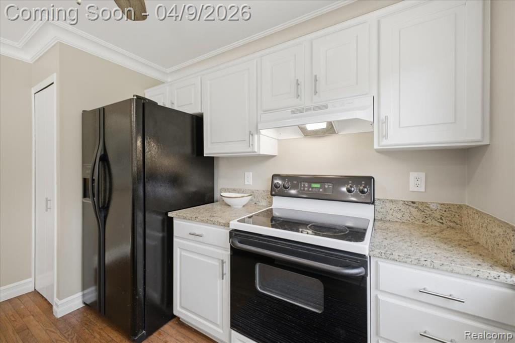 889 Hadley Road, Rochester Hills, MI 48333 — Photo 19