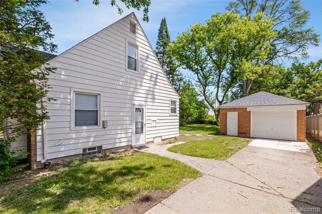 17366 Centralia, Redford, MI 48240 — Photo 3