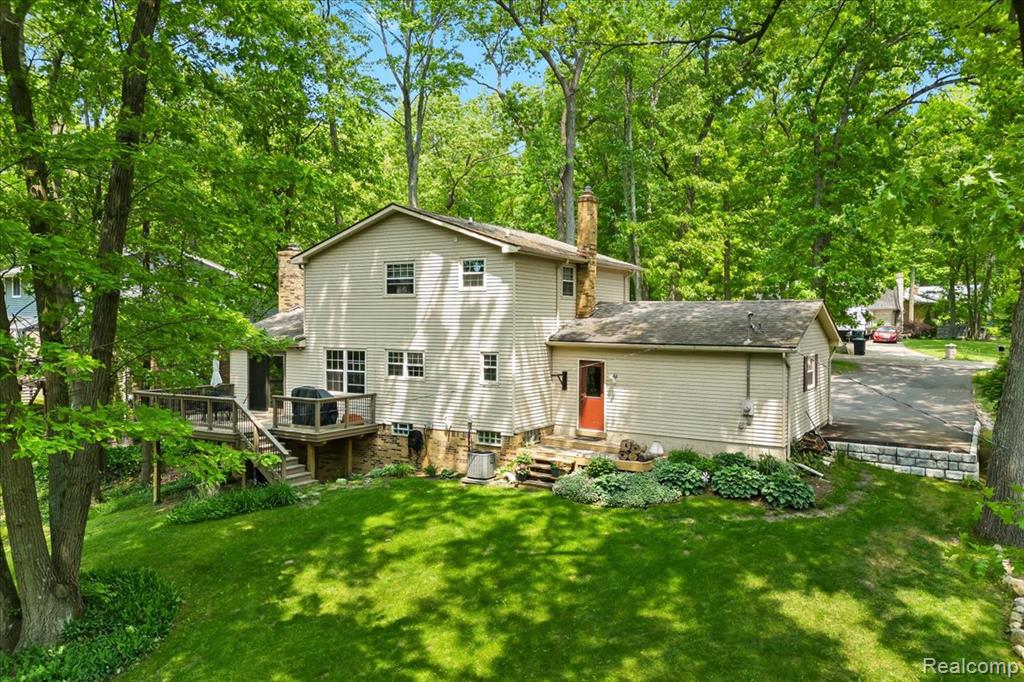 3783 Glen Hills Drive, Hartland, MI 48353 — Photo 24