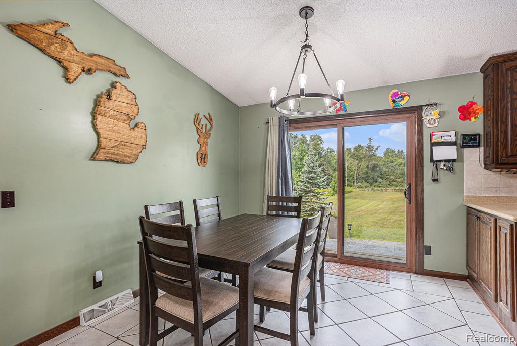 808 S Dow Road, MI 48661 — Photo 10