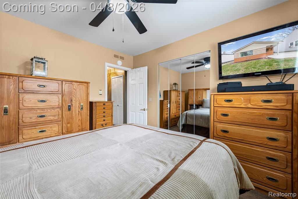 4685 Universal Street, Dearborn Heights, MI 48125 — Photo 18