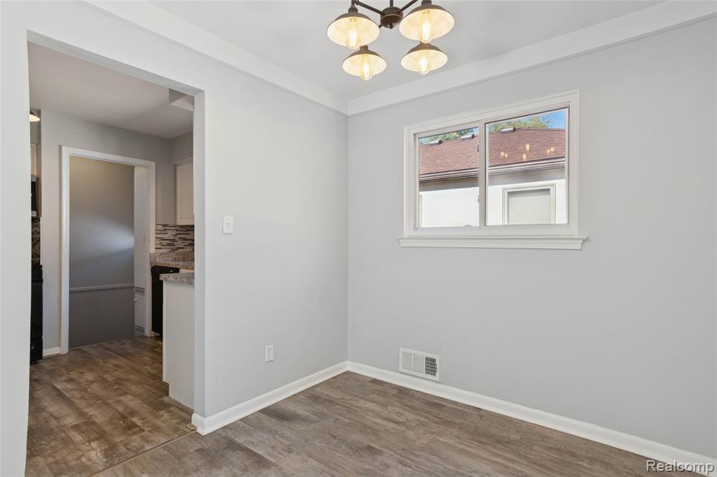 7732 Hipp Street, Taylor, MI 48180 — Photo 10