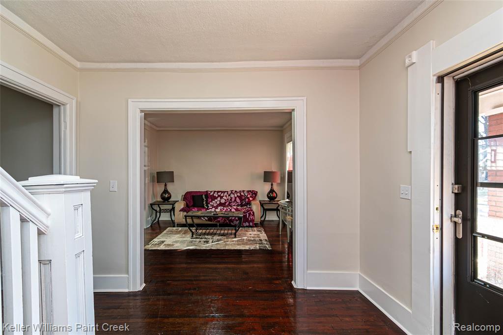 215 Winona Street, Highland Park, MI 48203 — Photo 4