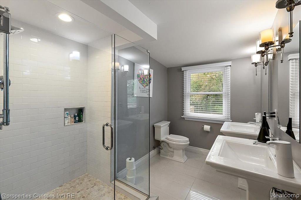 4889 ARDMORE Drive, Bloomfield Hills, MI 48302 — Photo 38