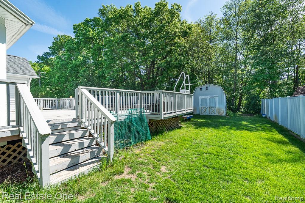 1081 Clearview Drive, Oxford, MI 48371 — Photo 30
