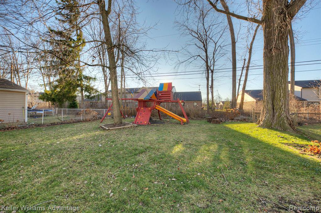 7865 KAISER Street, Canton, MI 48187 — Photo 46