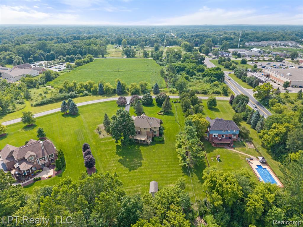 9968 Tuscany Valley Way, South Lyon, MI 48178 — Photo 58
