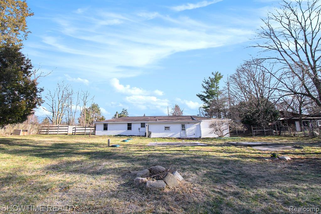 2055 SANDHILL Road, Mason, MI 48854 — Photo 16