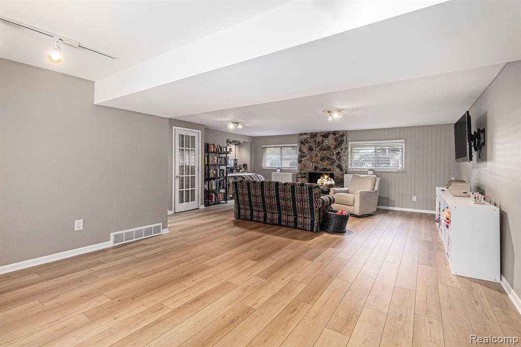 6507 Amy Drive, Clarkston, MI 48348 — Photo 27