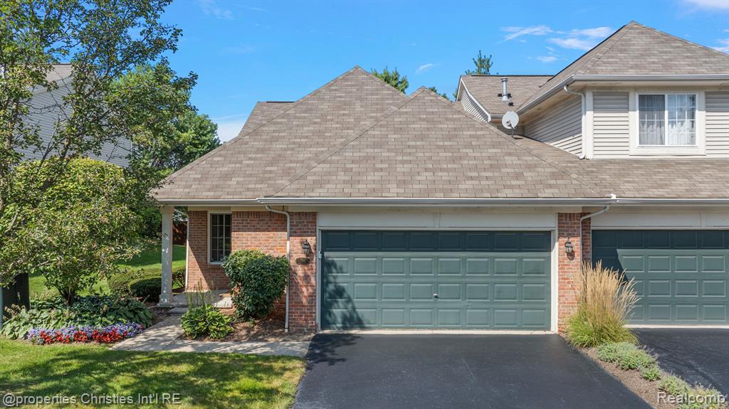 301 JAMES Circle, Royal Oak, MI 48067 — Photo 3