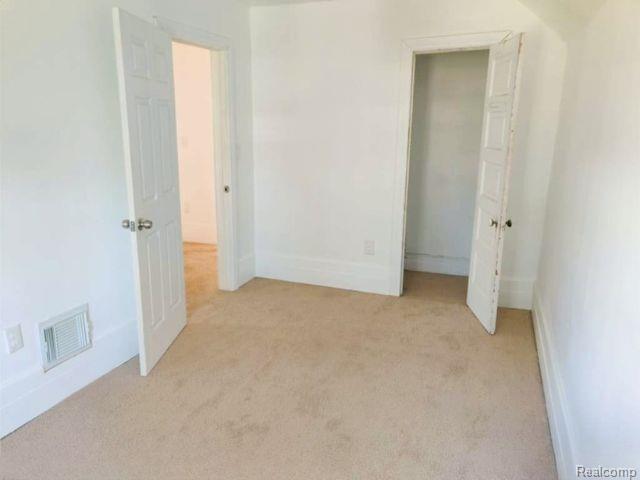 5469 Seneca Street, Detroit, MI 48213 — Photo 19