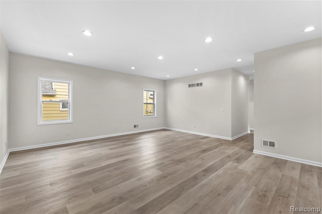 4845 Harding St, Dearborn Heights, MI 48125 — Photo 32