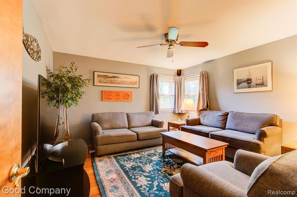 4008 PARKVIEW Drive, Royal Oak, MI 48073 — Photo 18