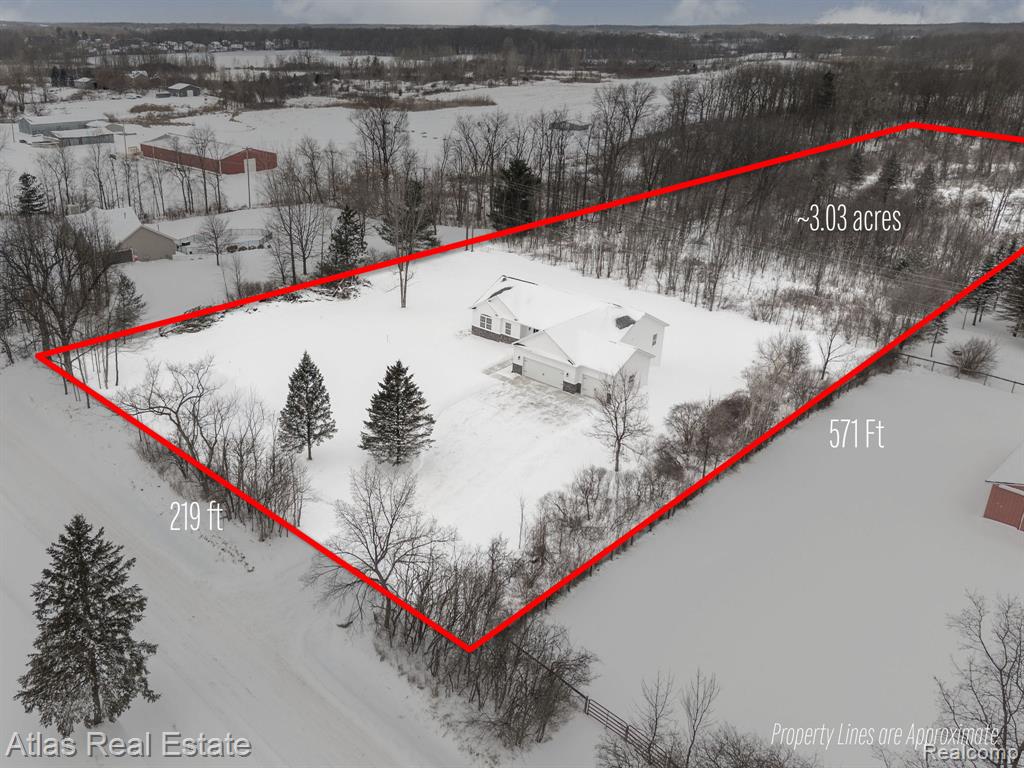 11289 Green Road, Goodrich Vlg, MI — Photo 4